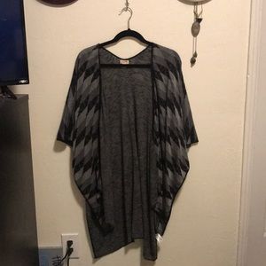 Black and gray cardigan